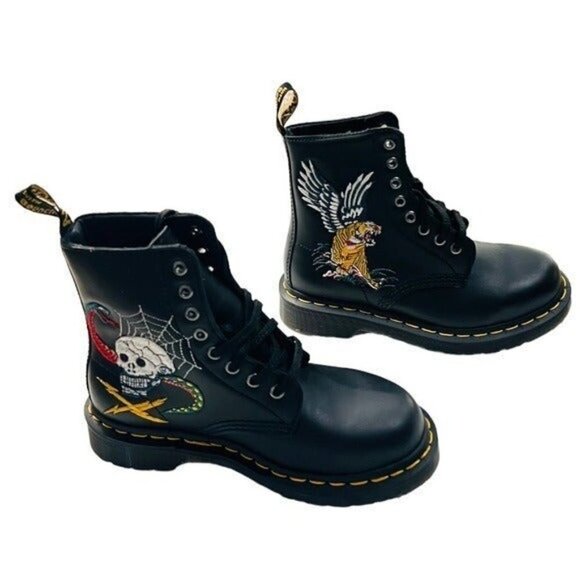 DR. MARTENS 1460 Souvenir Embroidered Leather Boot Winged Tiger Skull Size 5NEW - Picture 6 of 15